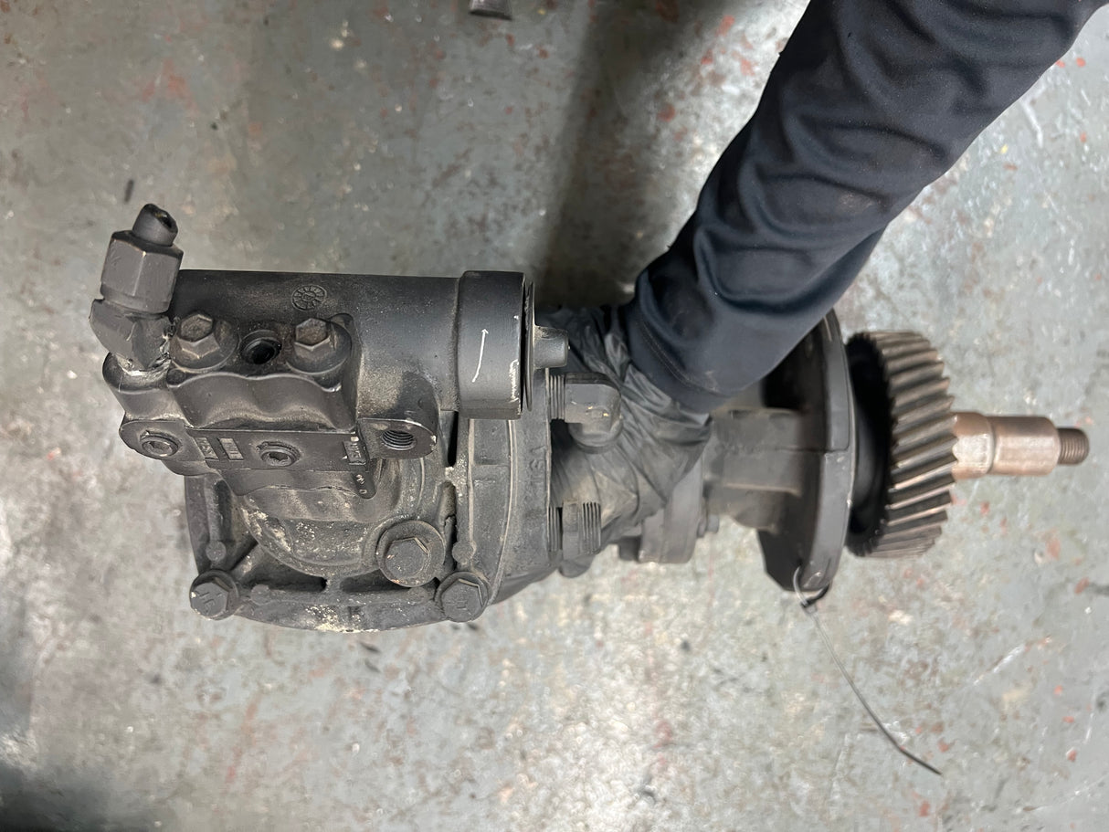 Cummins N14 Air Compressor Model: SS296E, Part # 3558602