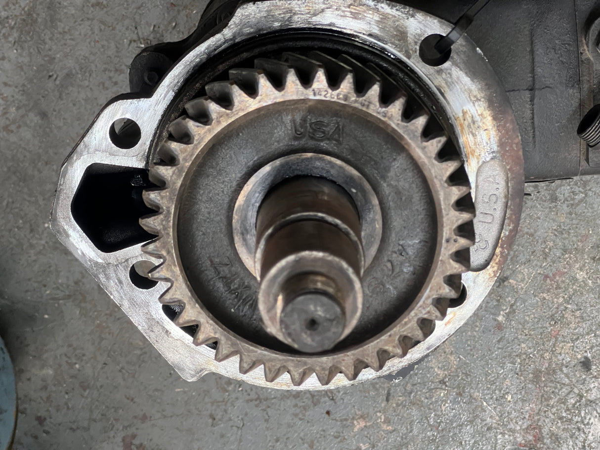 Cummins N14 Air Compressor Model: SS296E, Part # 3558602