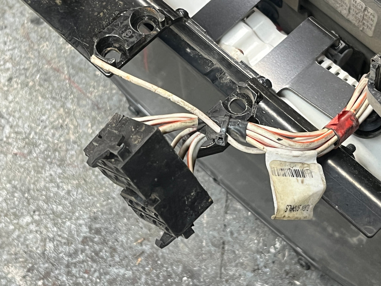 Mack LE612 Speedometer / Instrument Cluster Part # 22801568