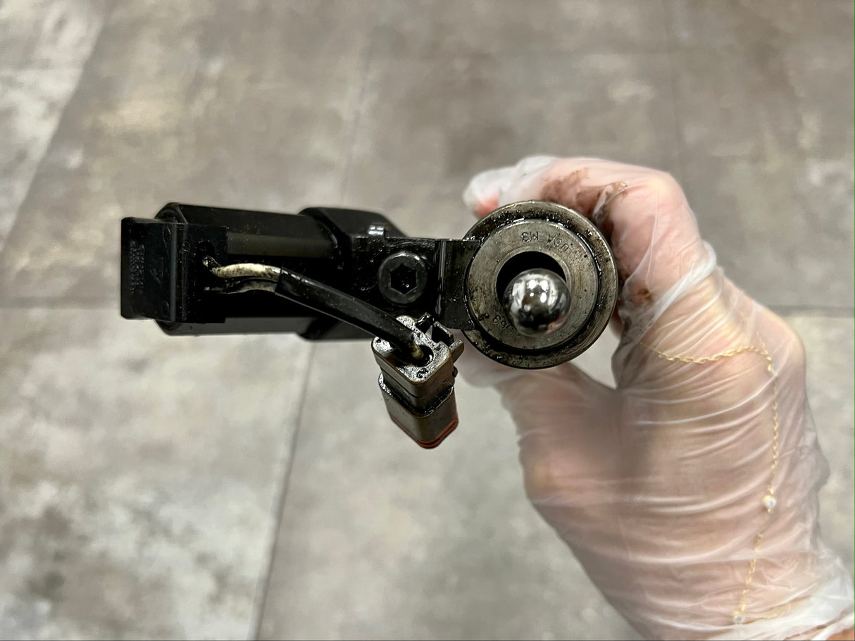 Cummins Celect M11/ISM Fuel Injector Part # 3411753