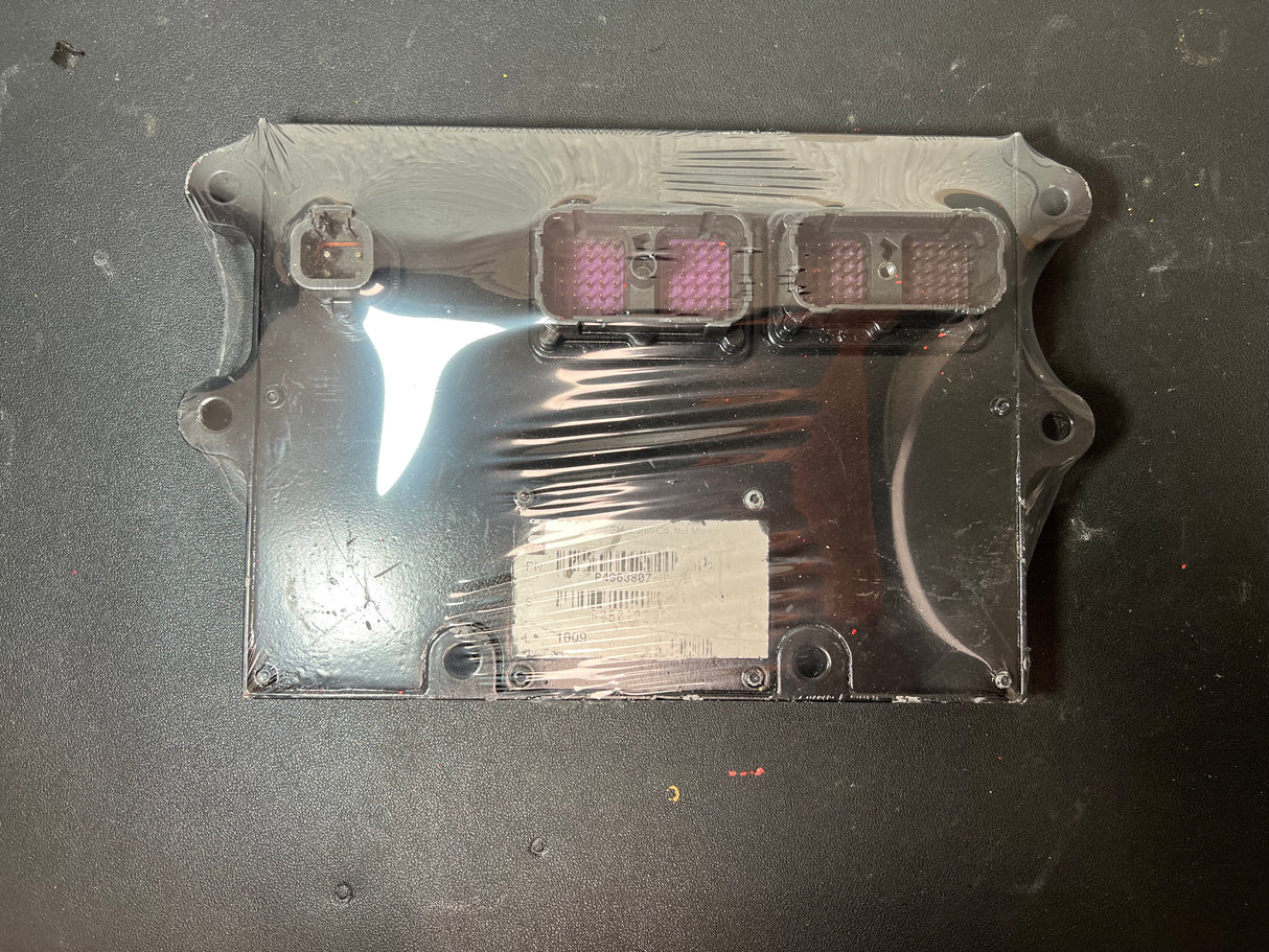2008 Cummins ISM 280 Engine Control Module (ECM) Part # 4963807, CM876