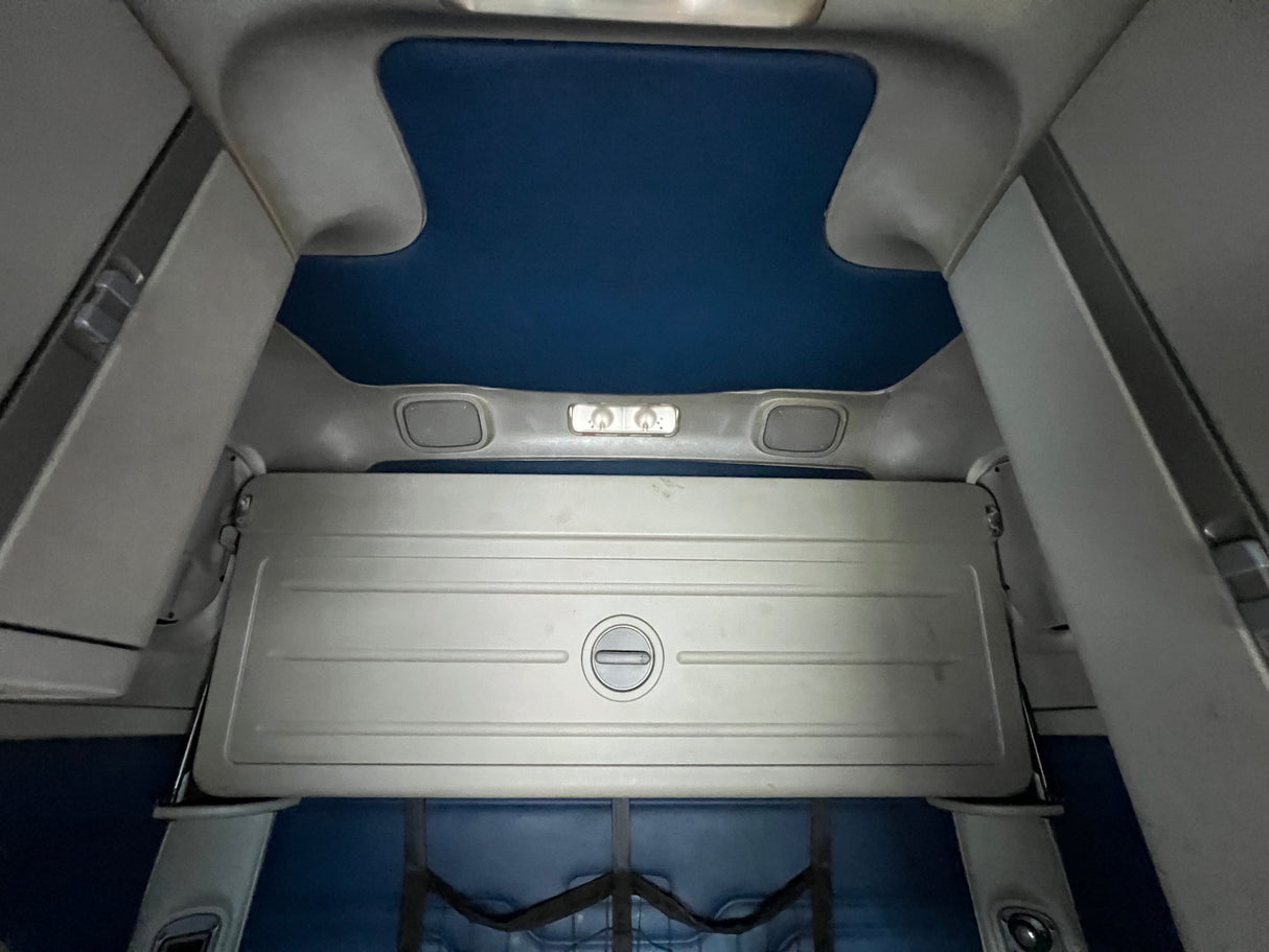 2004 Freightliner Columbia 120 Conventional CAB