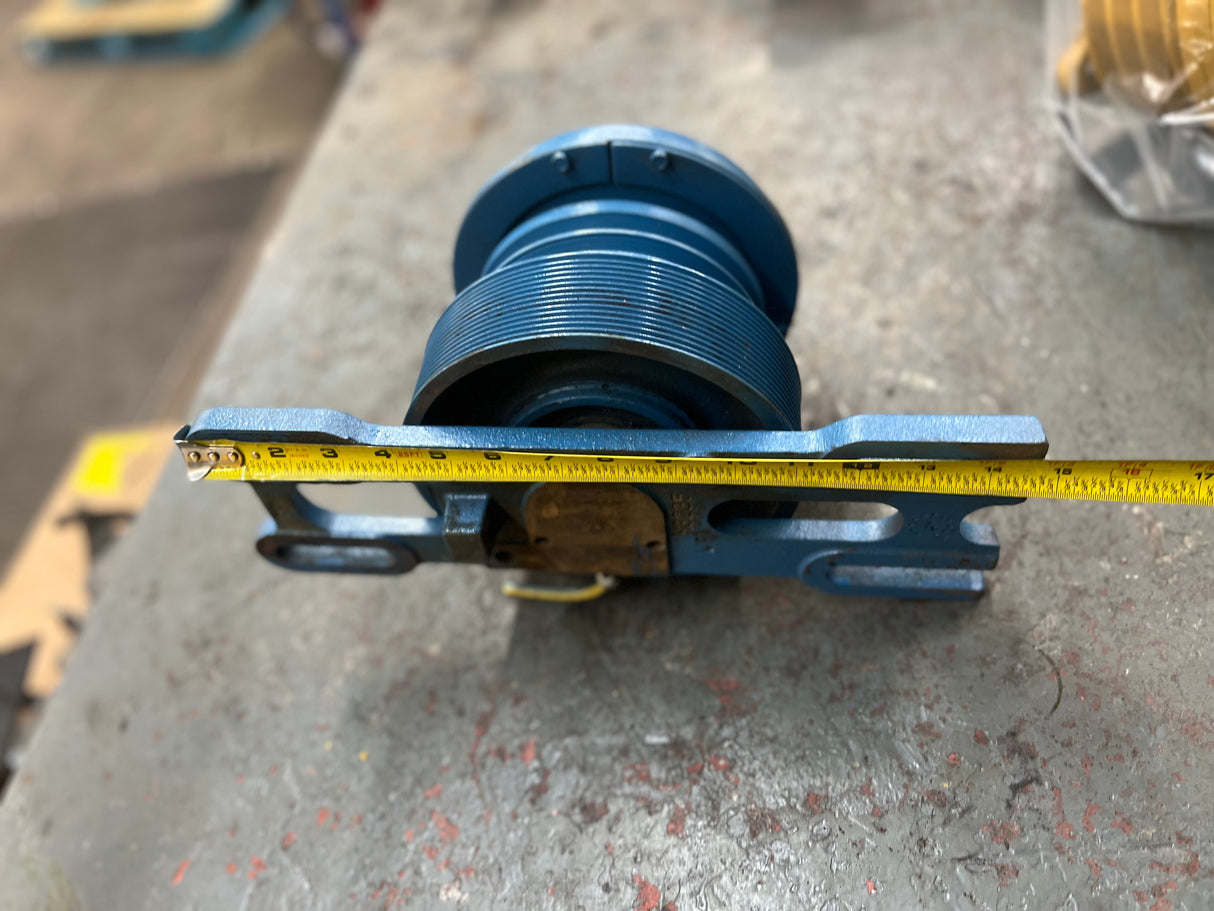 1997 Caterpillar 3406 Borg Warner Fan Clutch 1090-096500-01, Mounting Base 43235, Pulley 42971