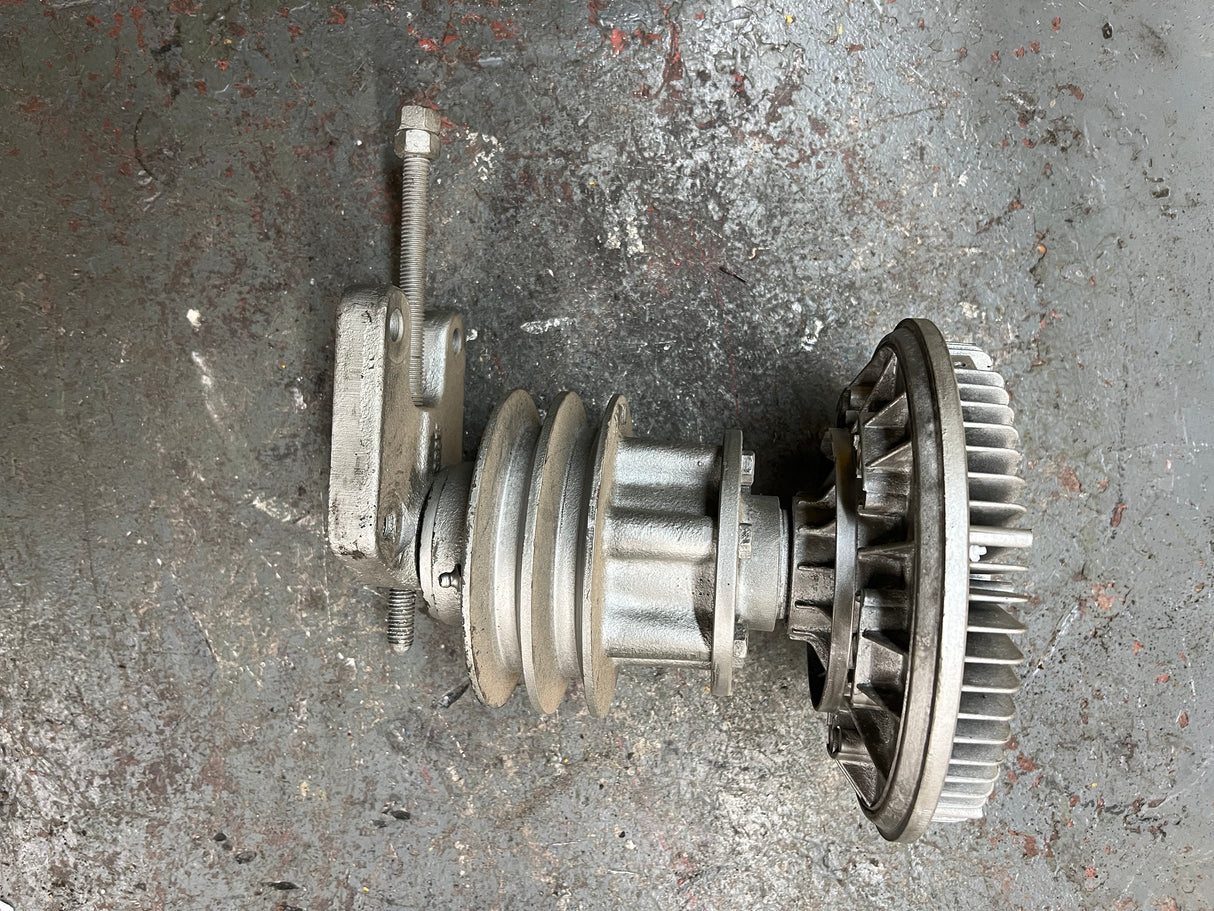 SCHWITZER Viscous Fan Clutch 660 Series P/N 189176, Mounting Base P/N 38513, Pulley P/N 87737