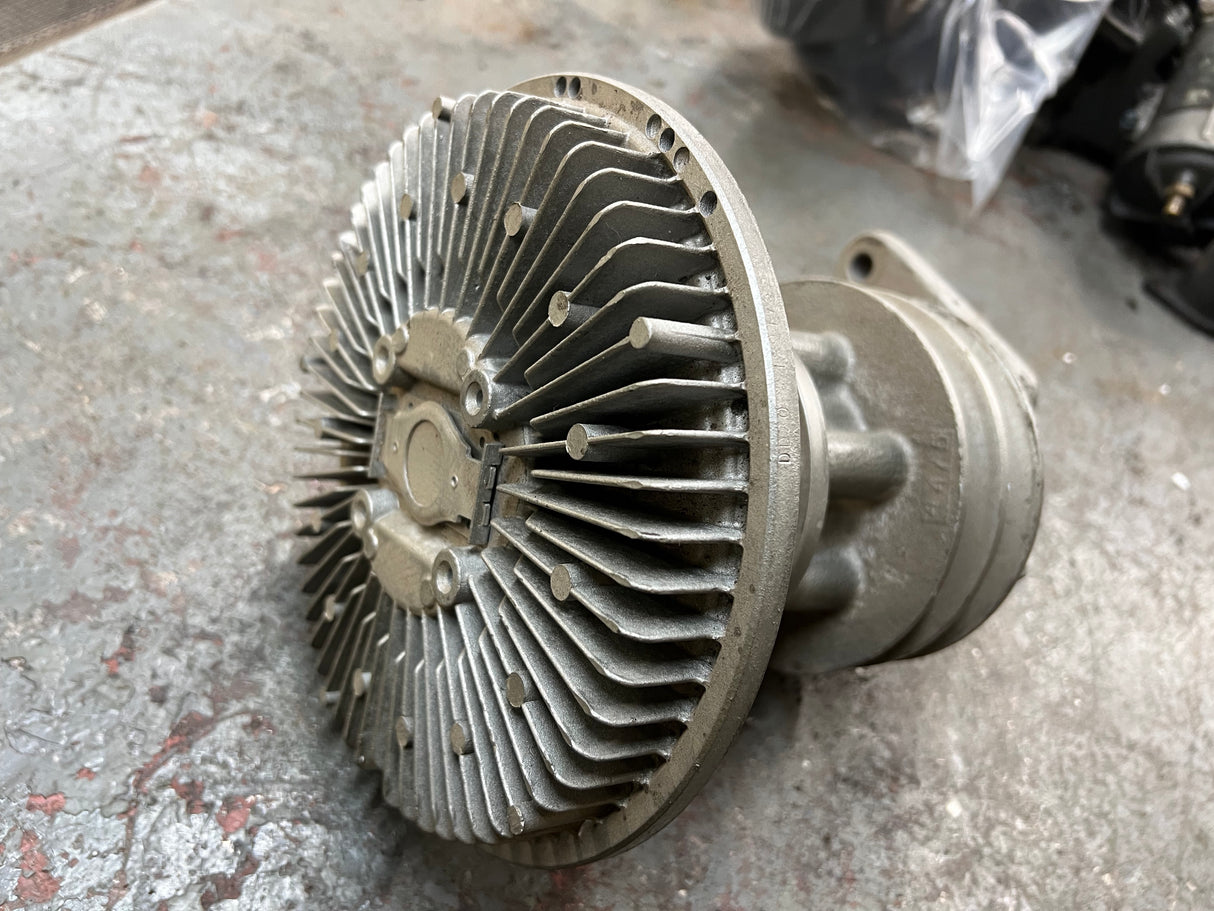 SCHWITZER Viscous Fan Clutch 660 Series P/N 189176, Mounting Base P/N 38513, Pulley P/N 87737