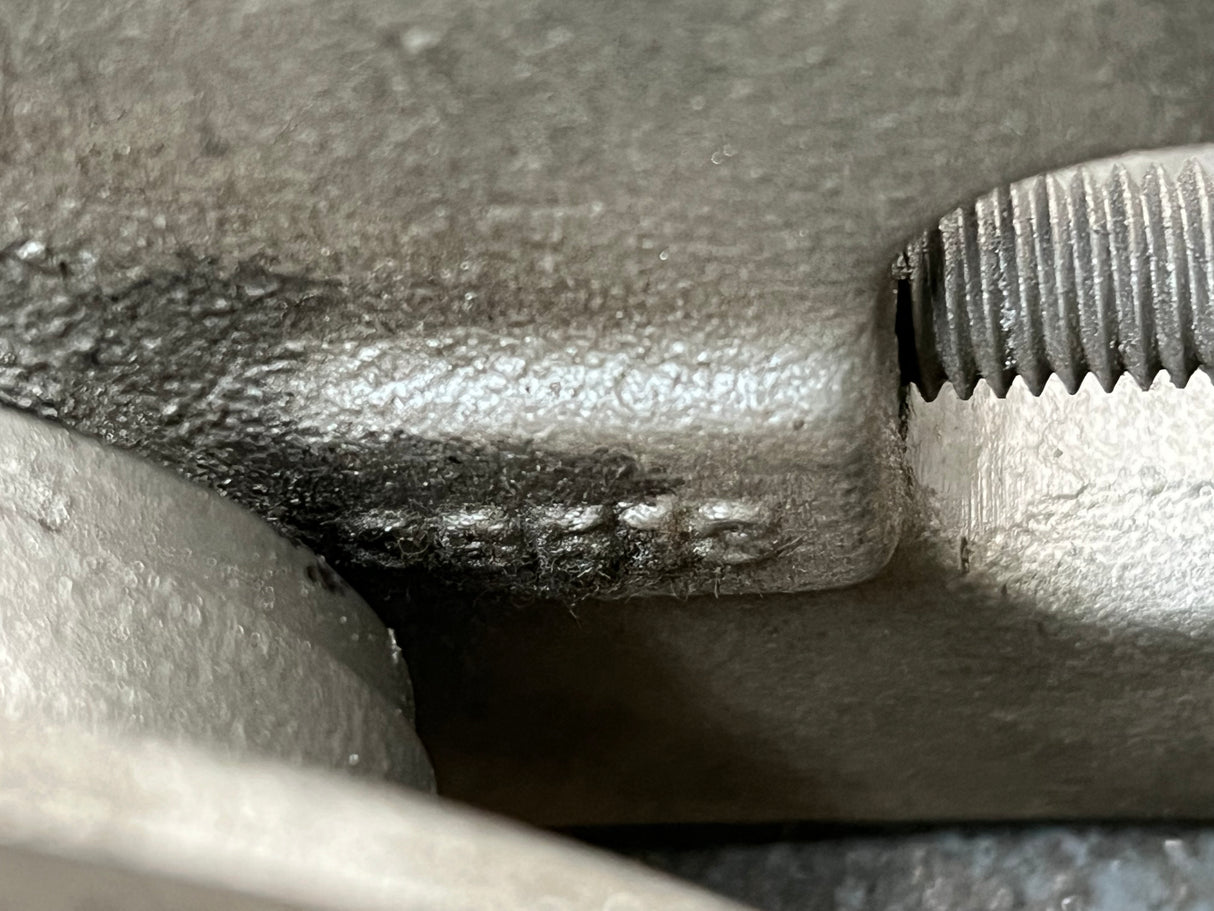 SCHWITZER Viscous Fan Clutch 660 Series P/N 189176, Mounting Base P/N 38513, Pulley P/N 87737