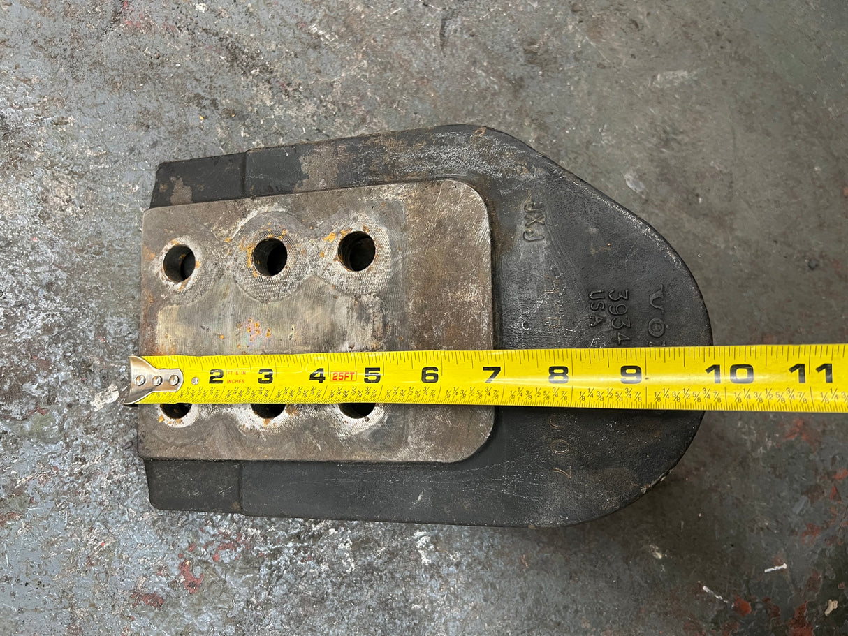 Volvo Diesel Engine Mount A1200089-007