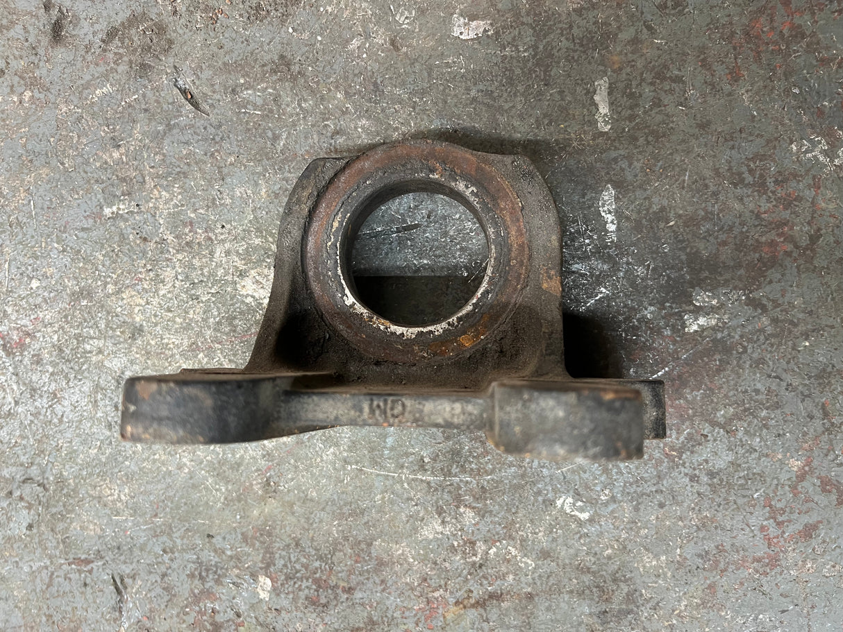 Chevy / GM Front Engine Mounting Bracket Part # 15732793