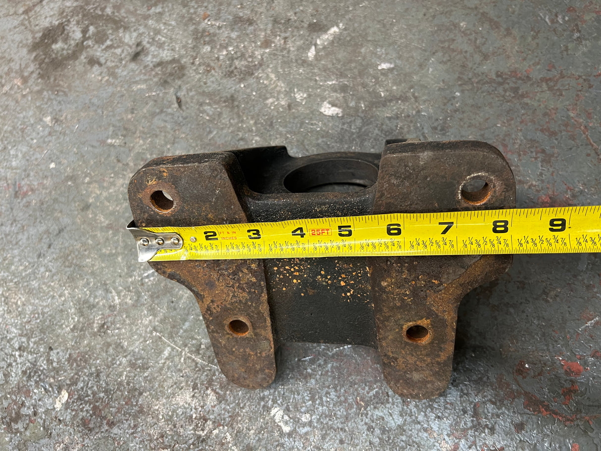 Chevy / GM Front Engine Mounting Bracket Part # 15732793