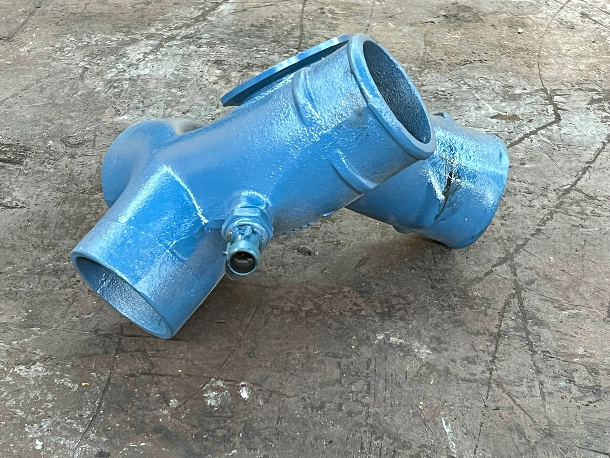 International T444E Intake Splitter Pipe (Turbo Air Intake Tube) 1827284C1