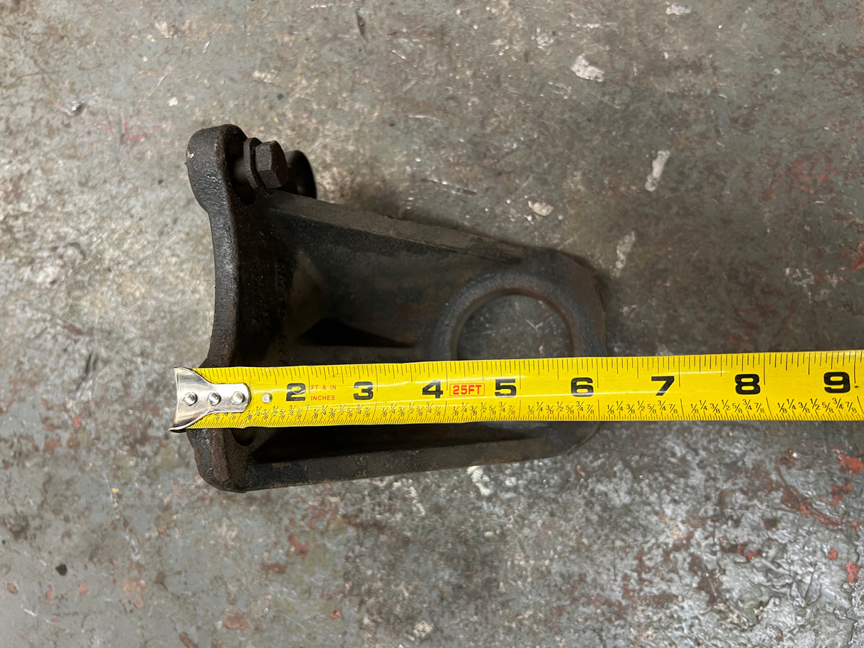 Chevy / GM Rear Engine Mounting Bracket Part # 15729277