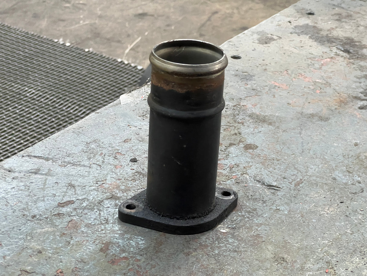 International MaxxForce DT Diesel Engine Water Inlet Connection
