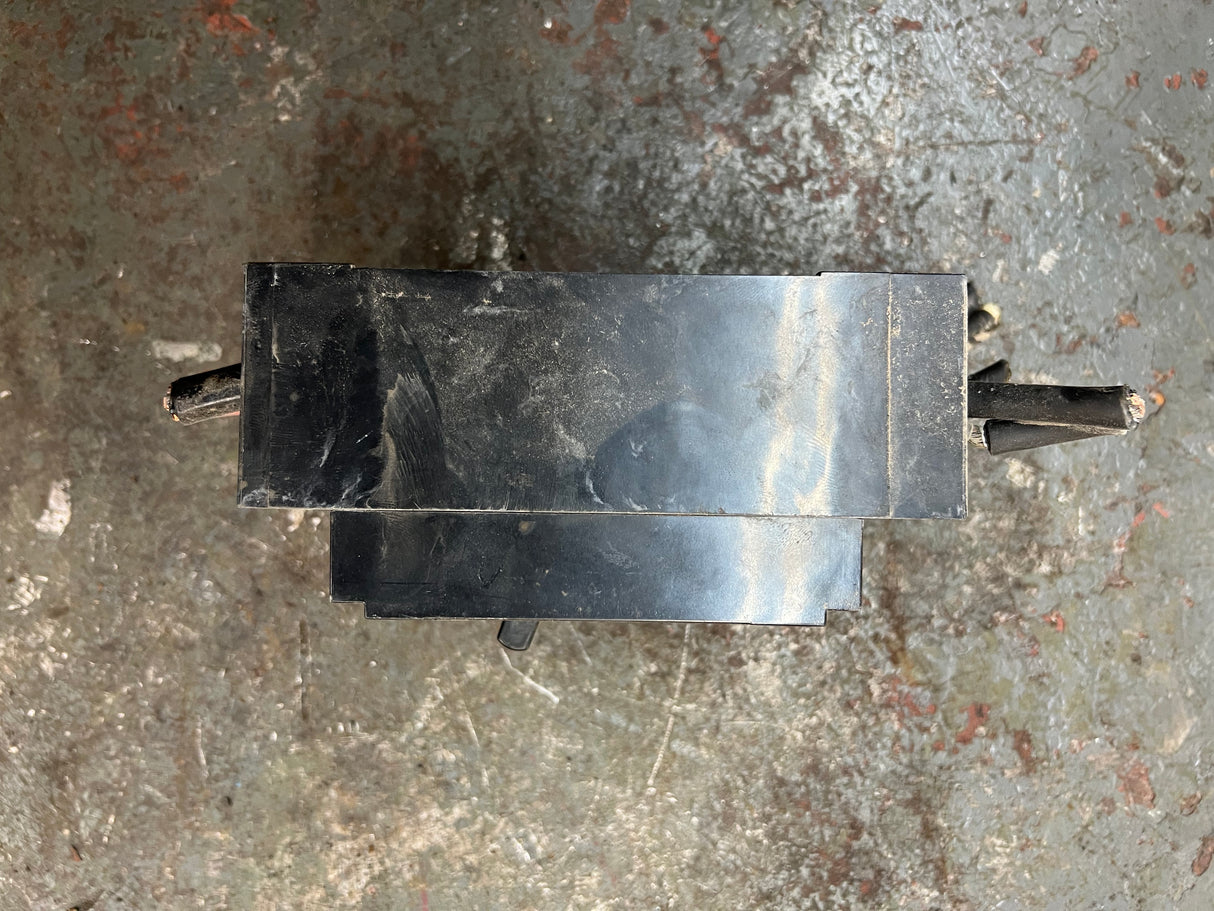 Square D Q2L MOLDED CASE CIRCUIT BREAKER QBL32150