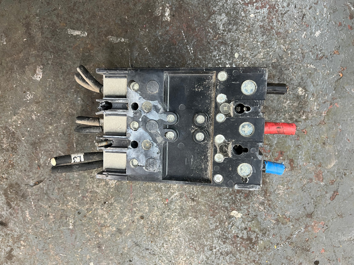 Square D Q2L MOLDED CASE CIRCUIT BREAKER QBL32150