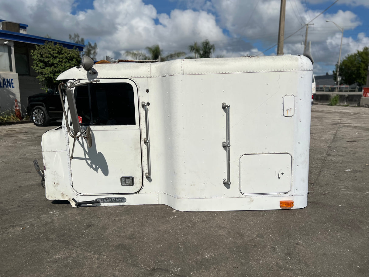 1993 Freightliner FLD120 Conventional CAB