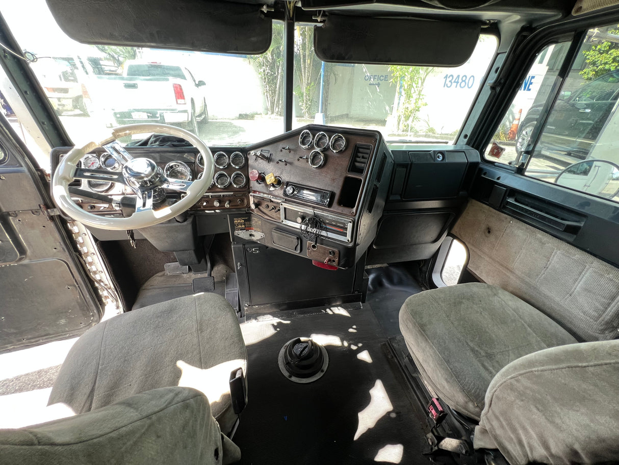 1993 Freightliner FLD120 Conventional CAB