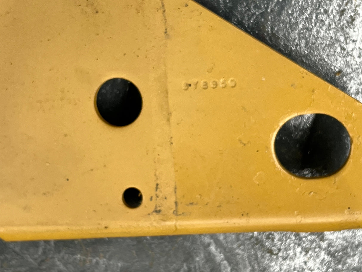 OEM Caterpillar 3126 Diesel Engine Bracket 9Y8950