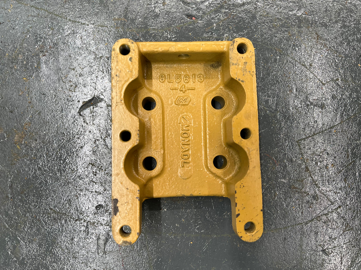 Caterpillar 3306 Fan Hub Adaptor 9L 5613 4