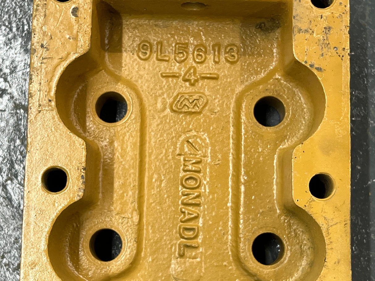 Caterpillar 3306 Fan Hub Adaptor 9L 5613 4