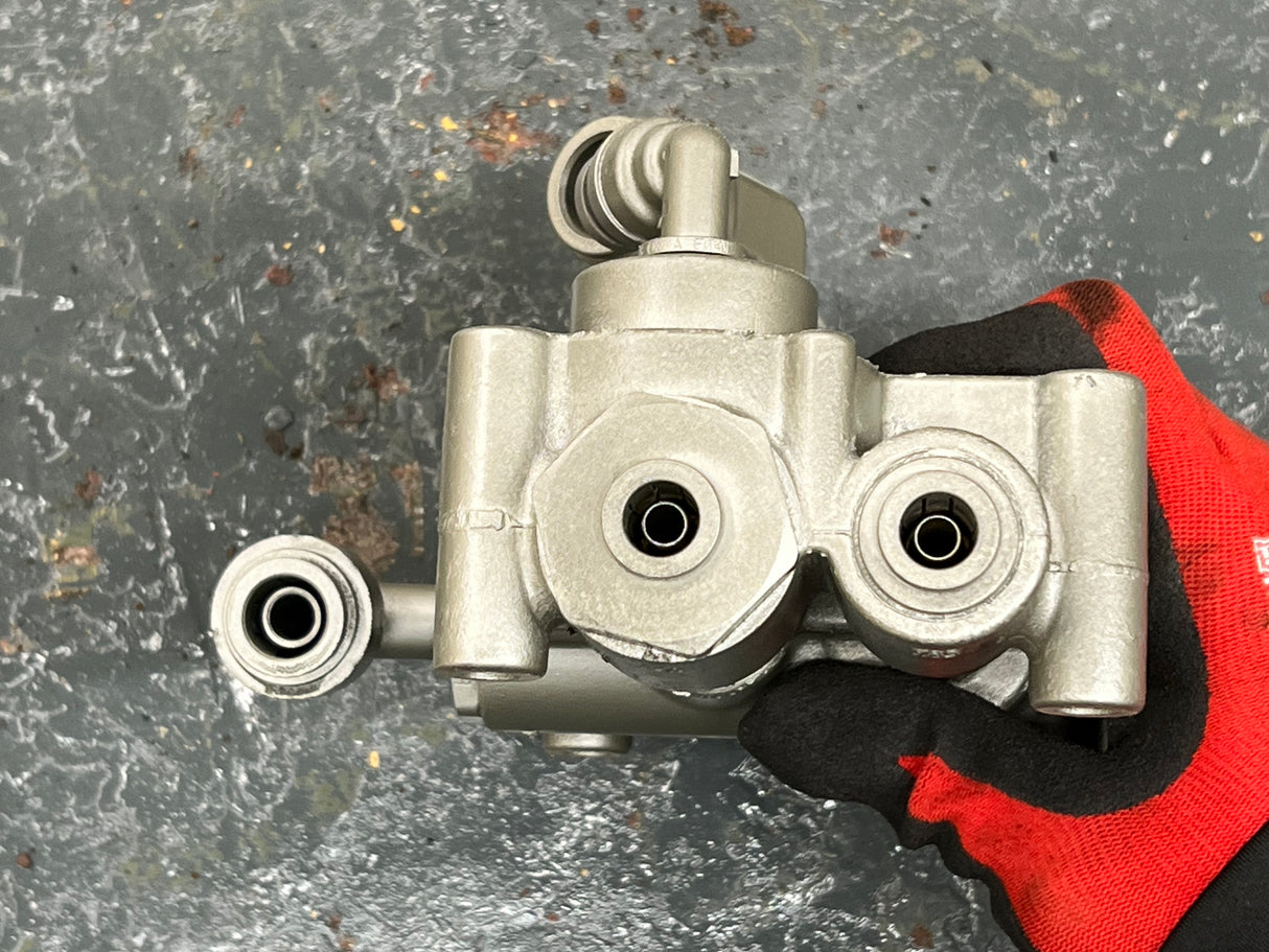 Bendix 802926 TP-5 Tractor Protection Valve Part # 5016833