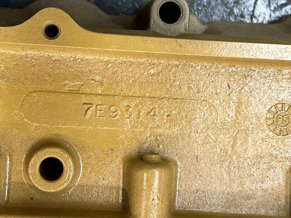 Caterpillar 3116 Valve Cover Base 7E9314, Intake Manifold 4P1847, Transfer Tube 4P1618