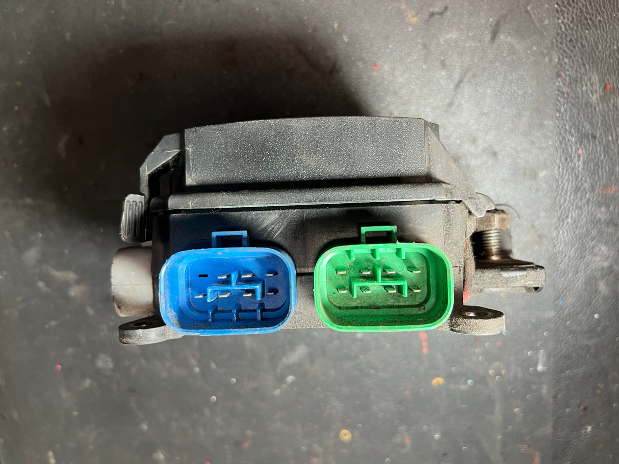 Freightliner A06-69621-000 Fuse Pane