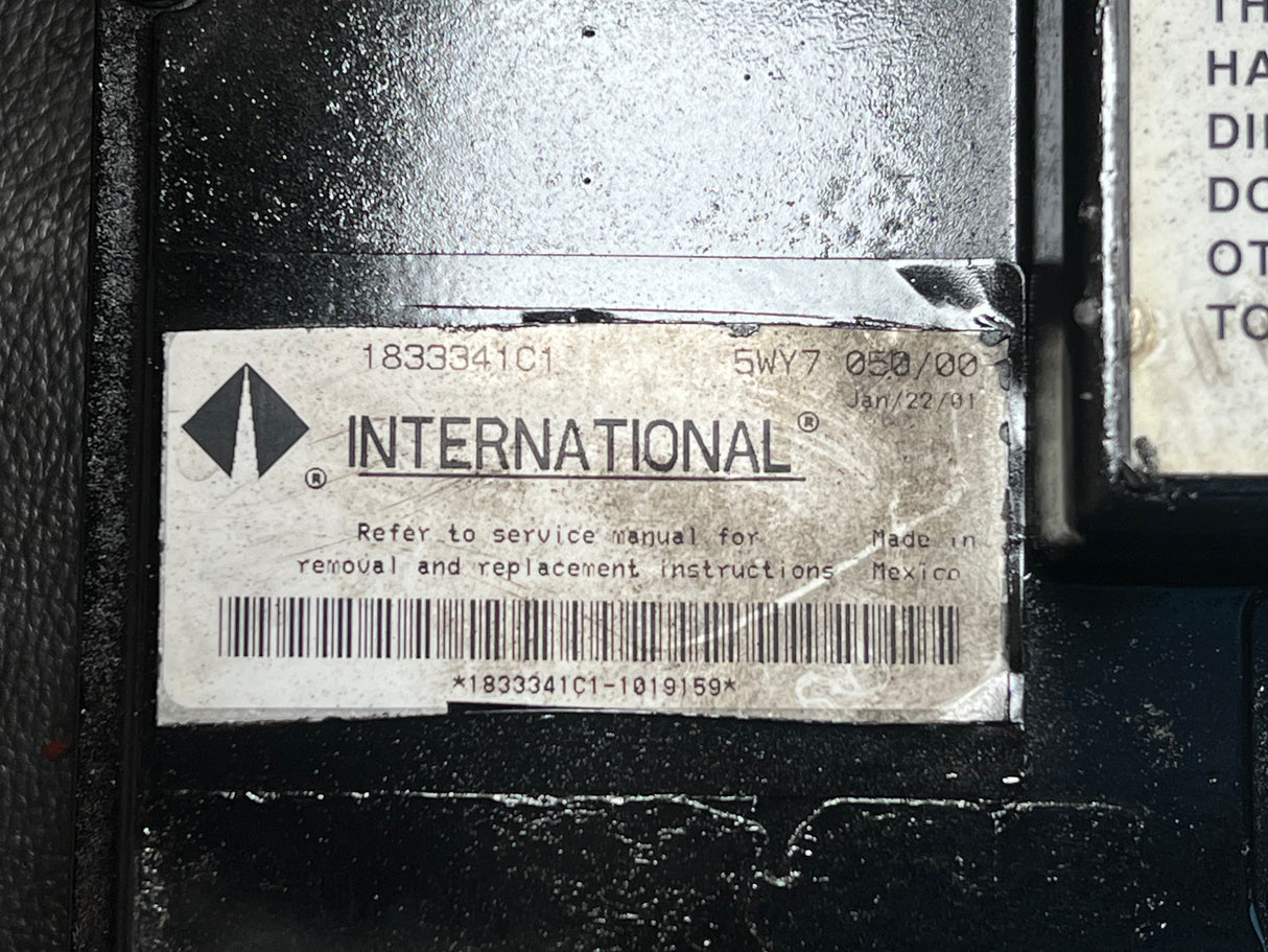 2001 International DT466E Engine Control Module (ECM) 1833341C1