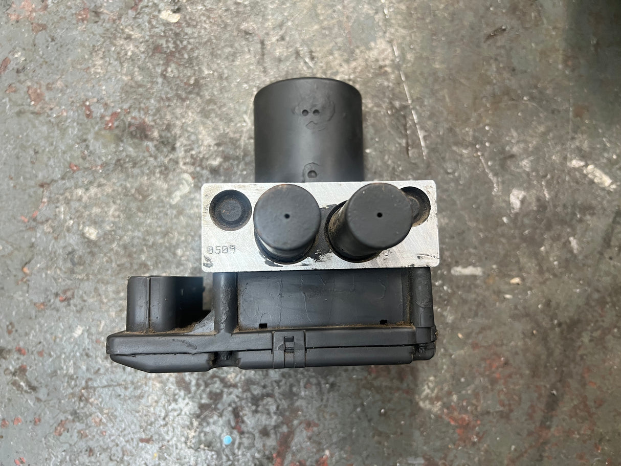 Chevrolet C5500 ABS Control Module Part # 88935852