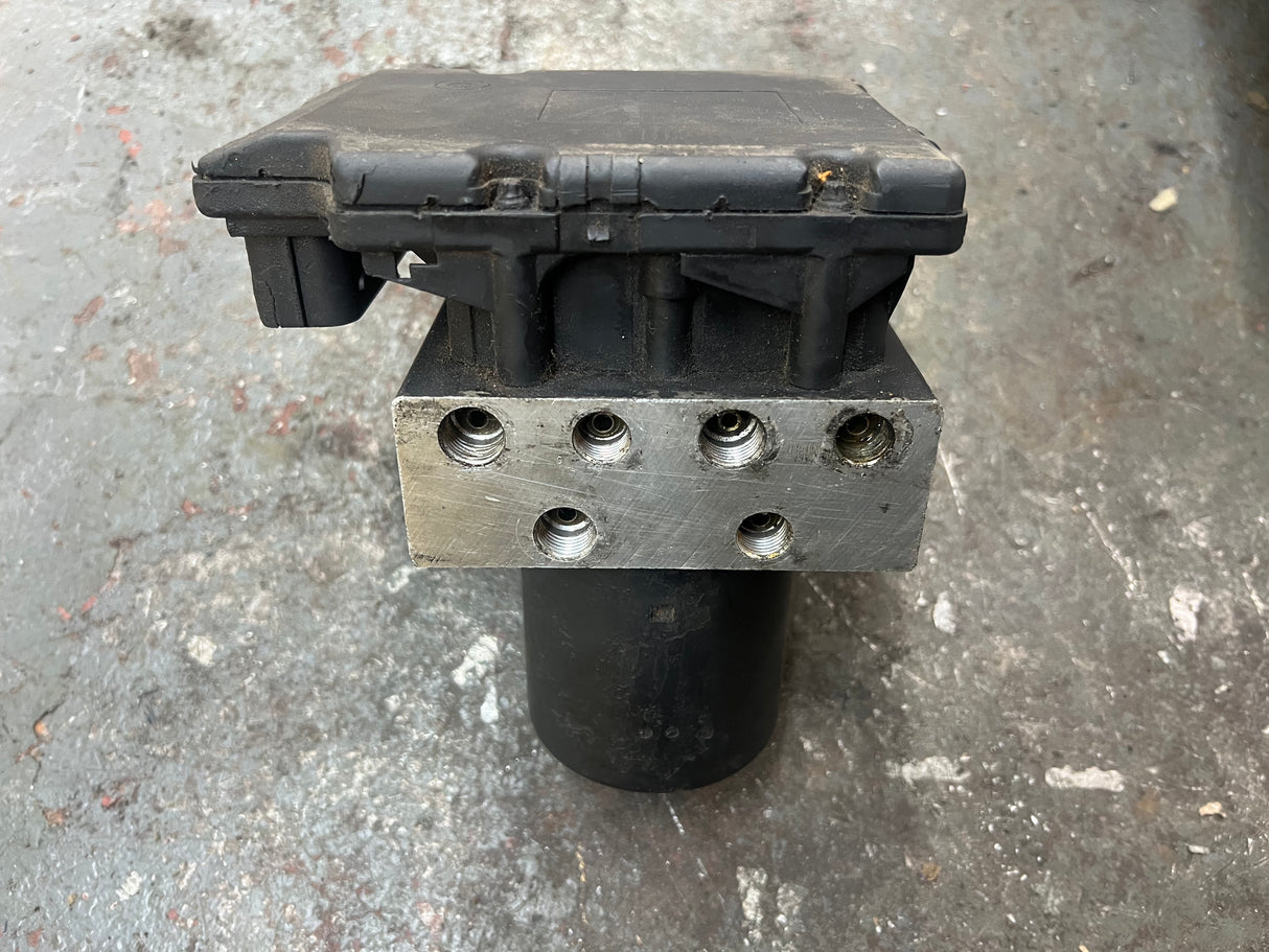 Chevrolet C5500 ABS Control Module Part # 88935852