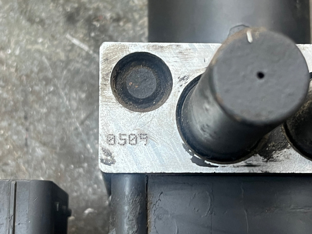 Chevrolet C5500 ABS Control Module Part # 88935852