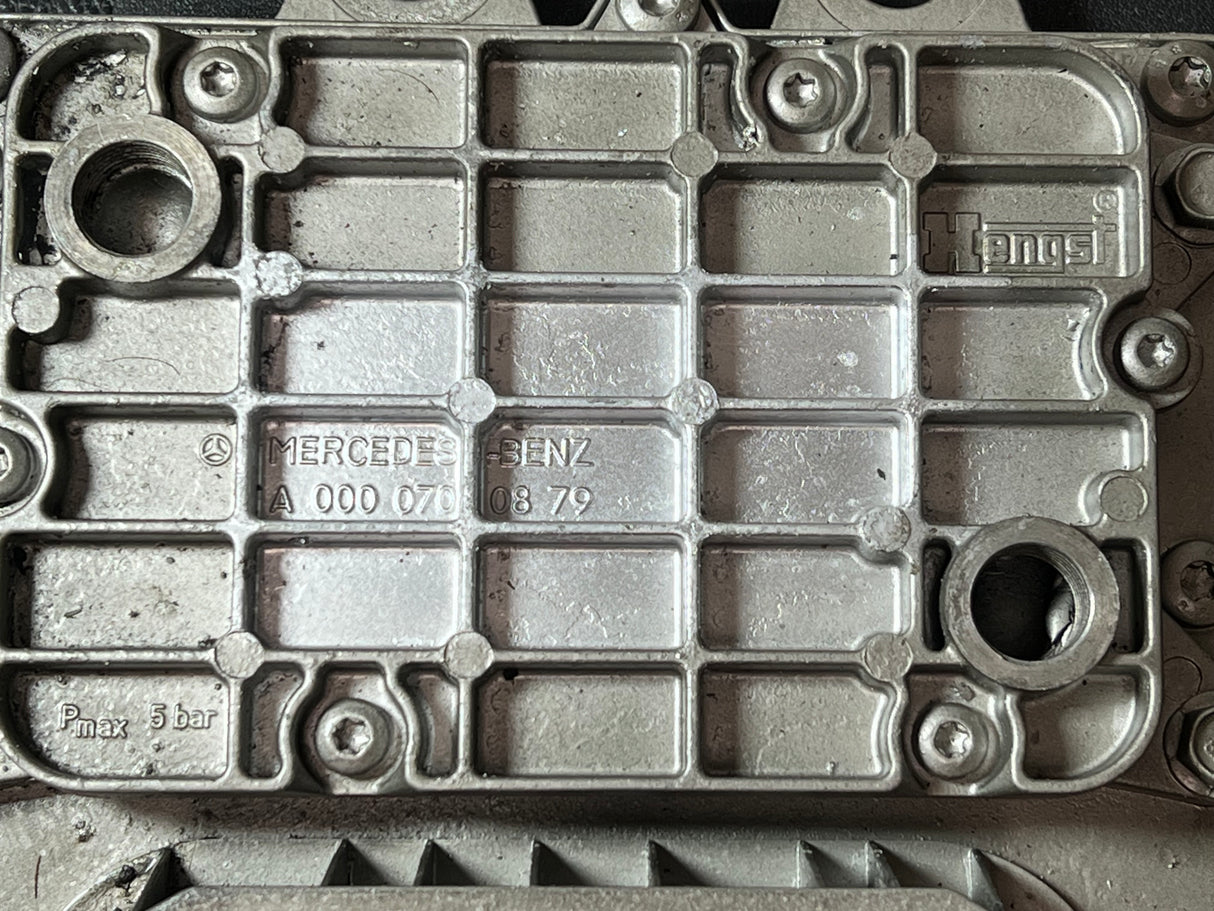 Mercedes OM460LA Engine Control Module (ECM) A 000 070 08 79