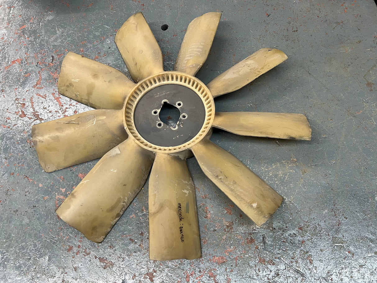 Mercedes OM460 FAN BLADE 392-08 G 32