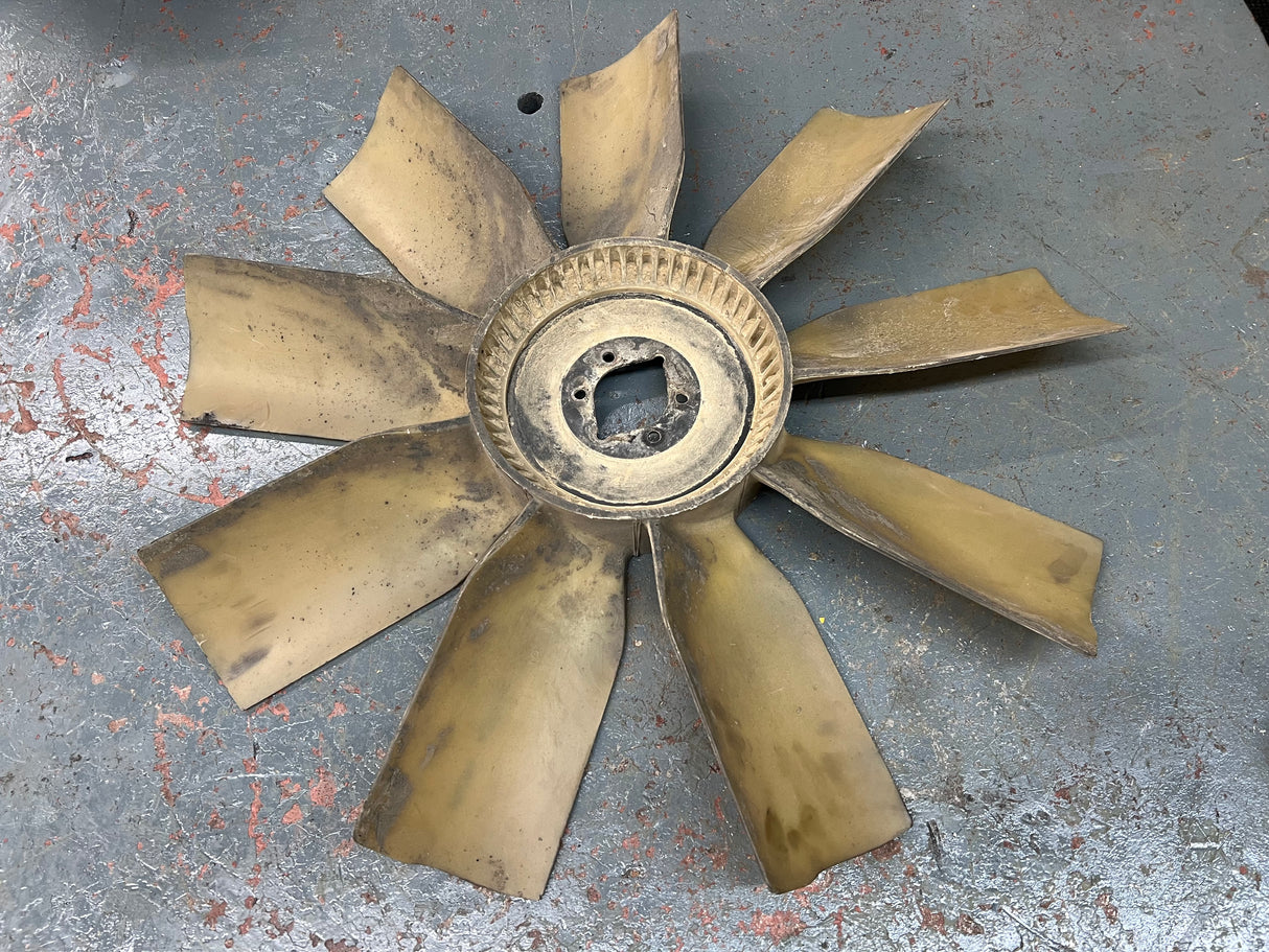 Mercedes OM460 FAN BLADE 392-08 G 32