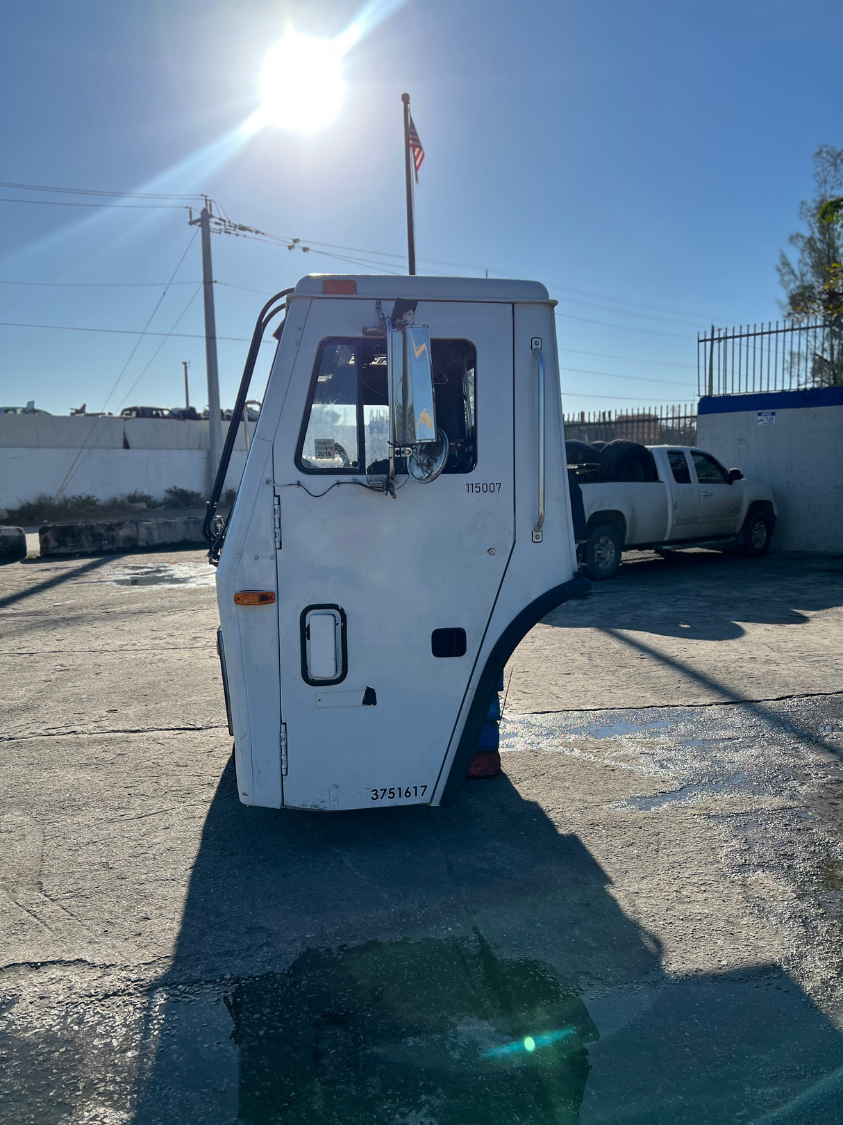 2007 Mack LE613 Forward Low Cab, 600 Series