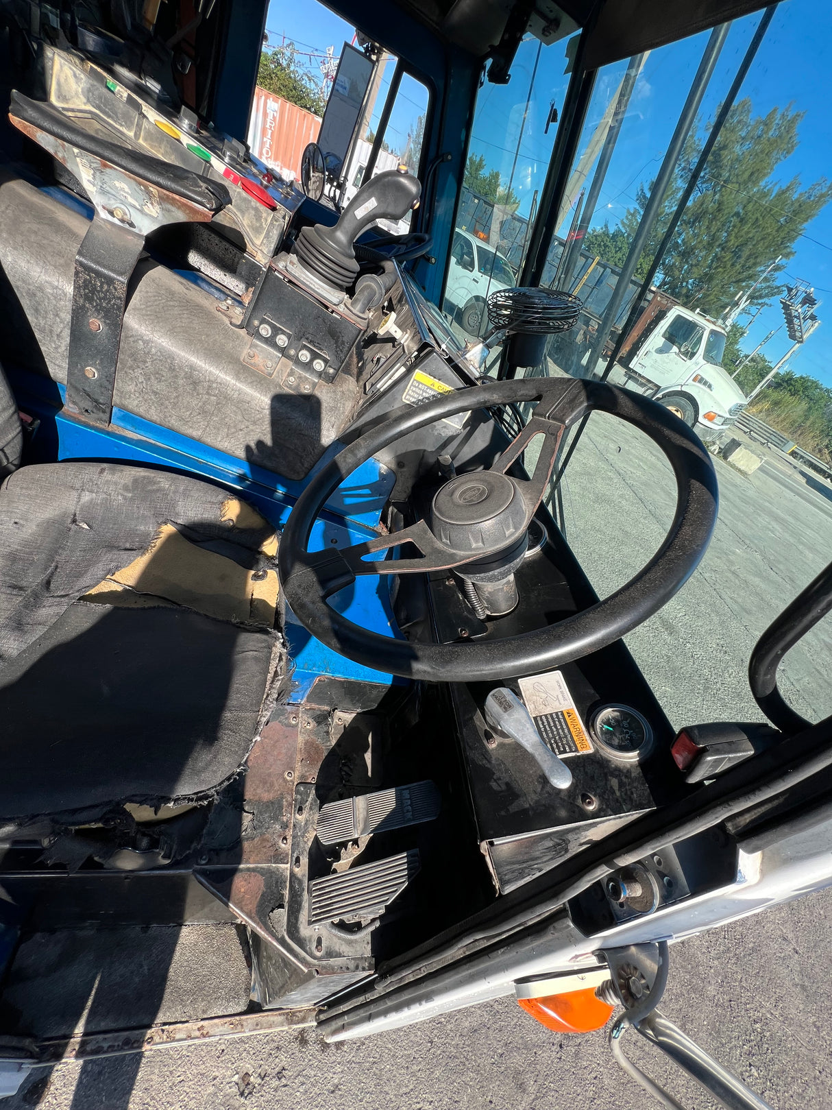 2007 Mack LE613 Forward Low Cab, 600 Series