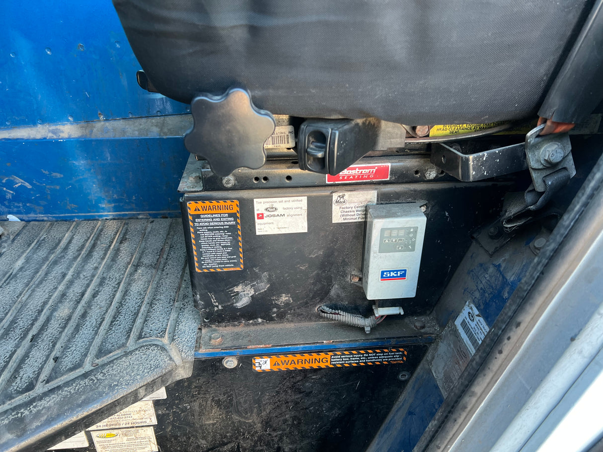 2007 Mack LE613 Forward Low Cab, 600 Series