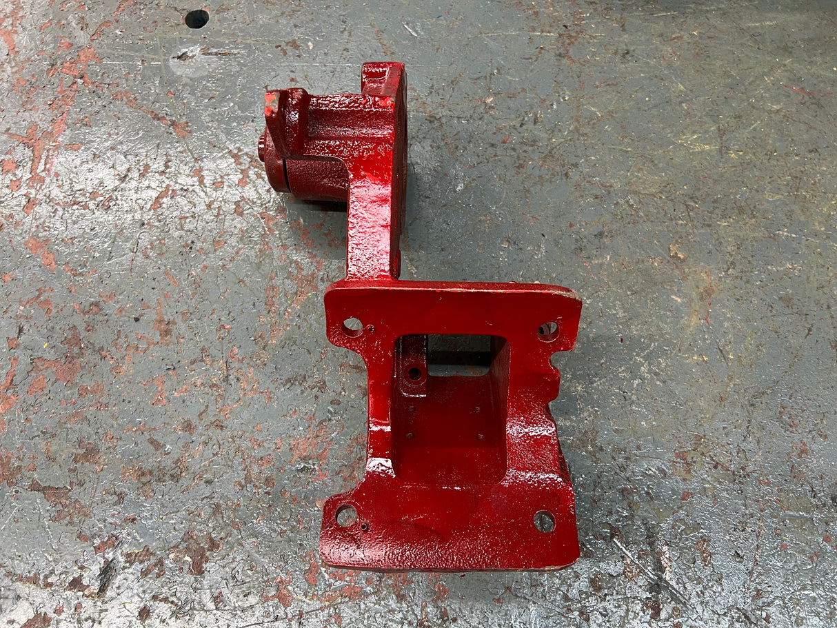 Cummins ISL 8.9L Diesel Engine Alternator Support 3970650 and Fan Hub D-3007