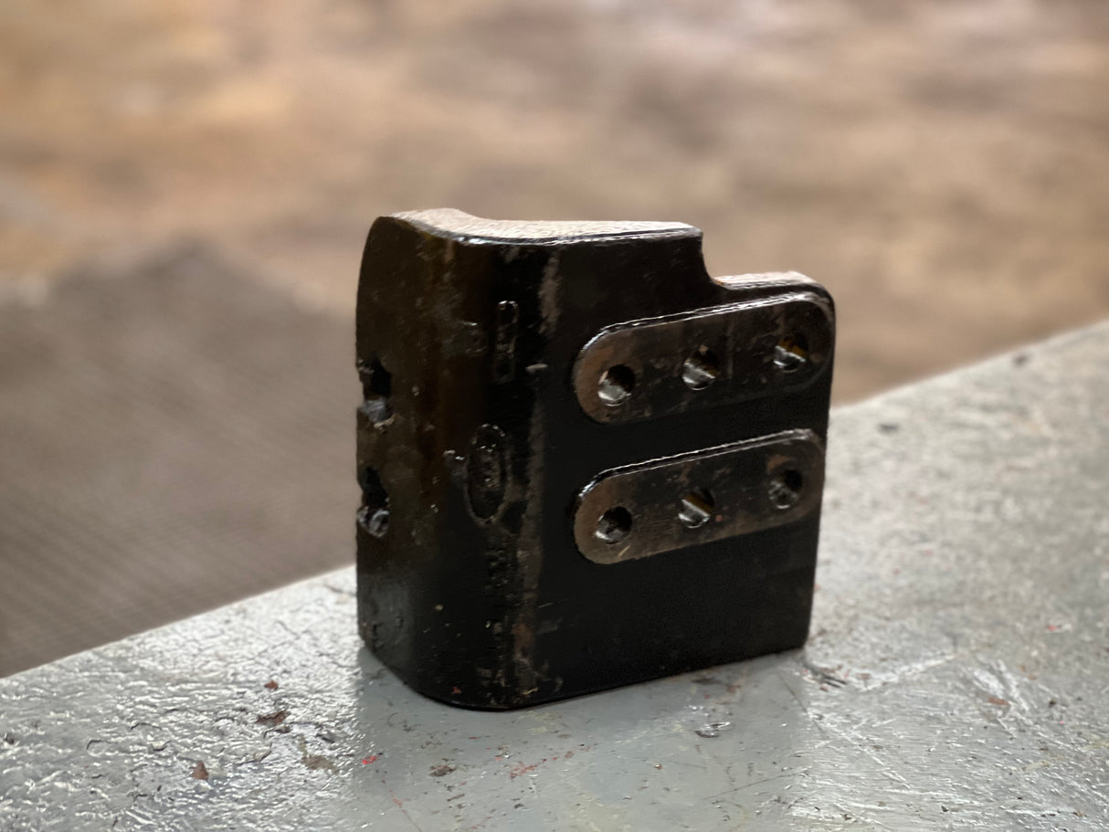 Mack Diesel Engine Mount 158GB5175M