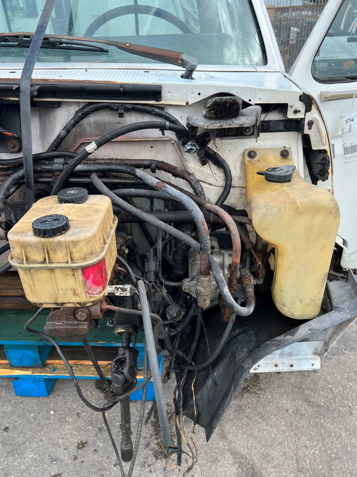 1997 Ford F800 Low Profile Option Conventional Cab