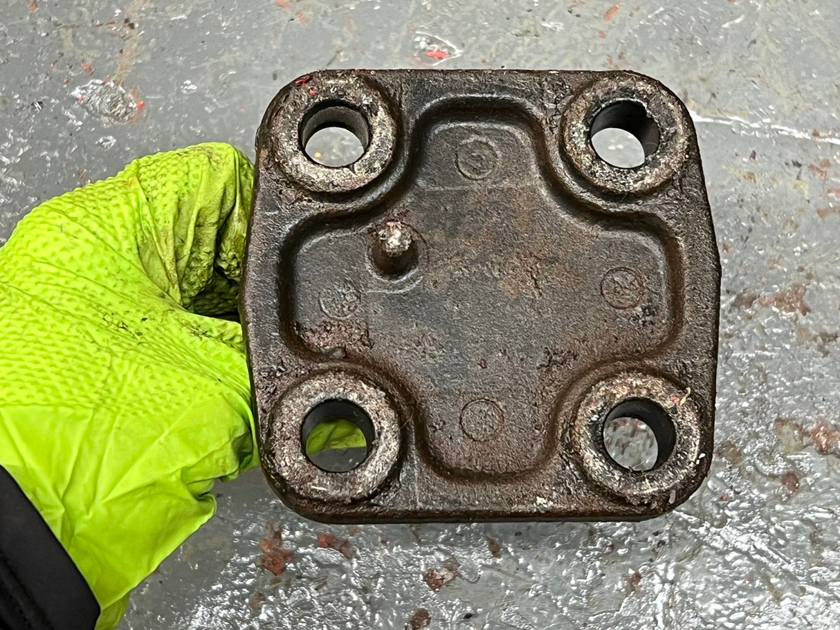 Cummins ISB 6.7L Passenger's Side Engine Mount Part # 01-30509-001