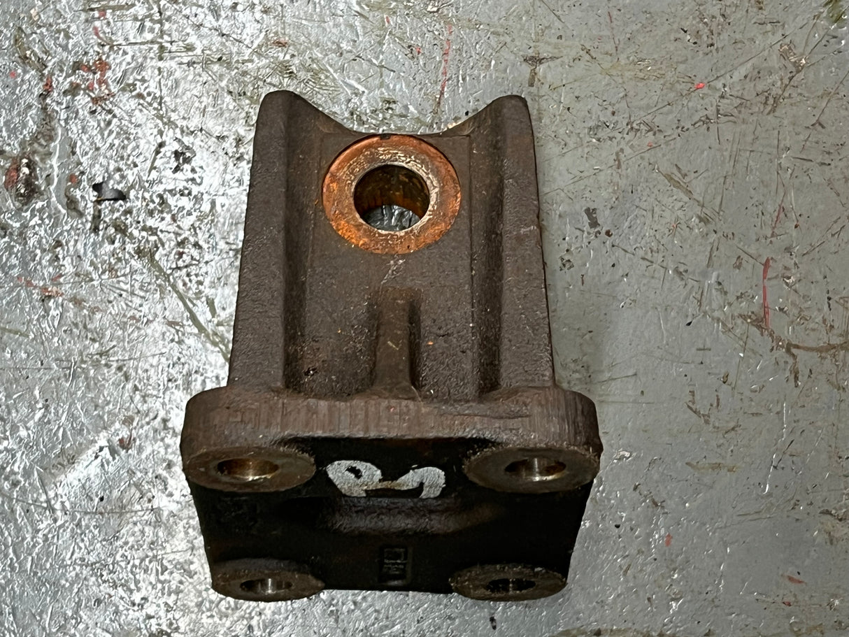 OEM International DT466E Engine Mount Part # 3532953C1