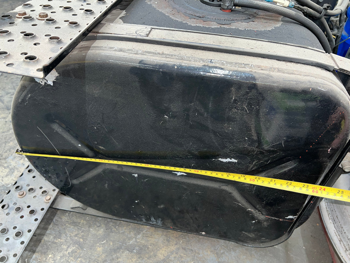 INTERNATIONAL 50G D-STY LSM (SVC) FUEL TANK WITH STEPS