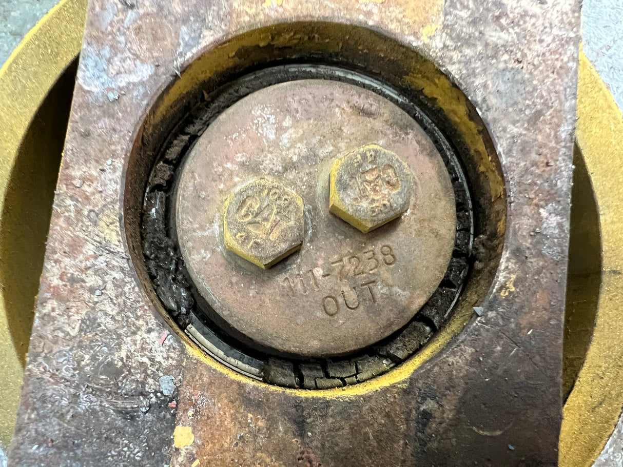 Caterpillar C7/3126 Diesel Engine Fan Drive Base & Bearing