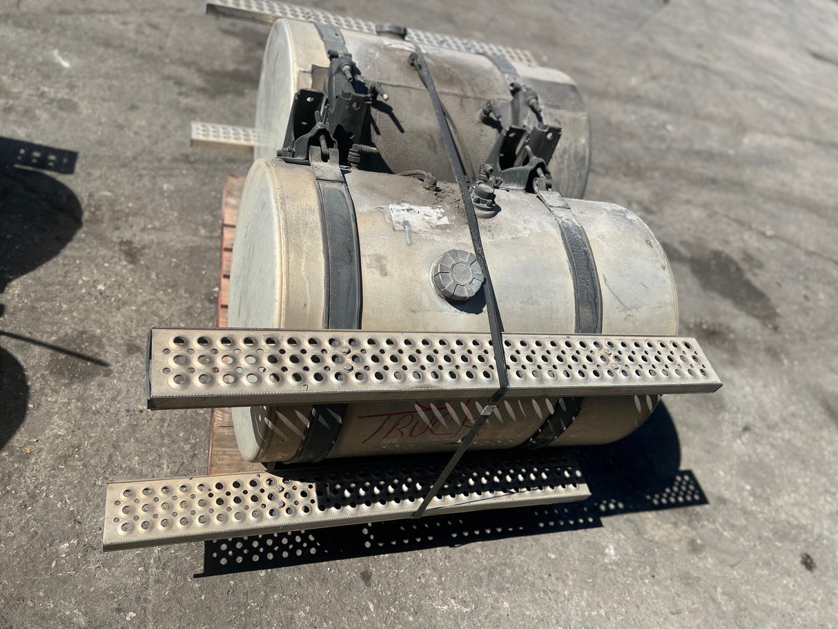 International 4200 Fuel Tank Part # 3510761C95 For Sale