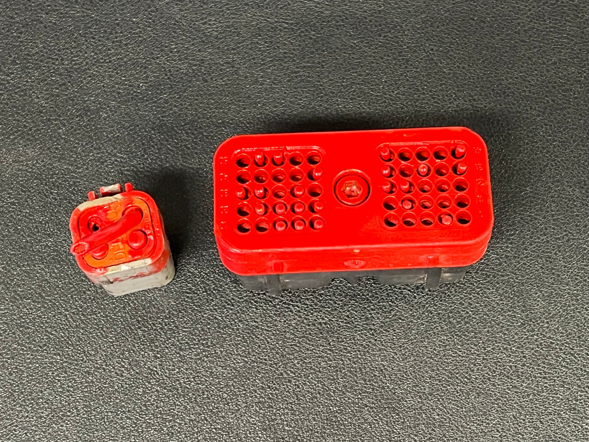 Cummins ISC / ISL ECM Connectors, 50 Pins Plug and Power Wire Harness Plug