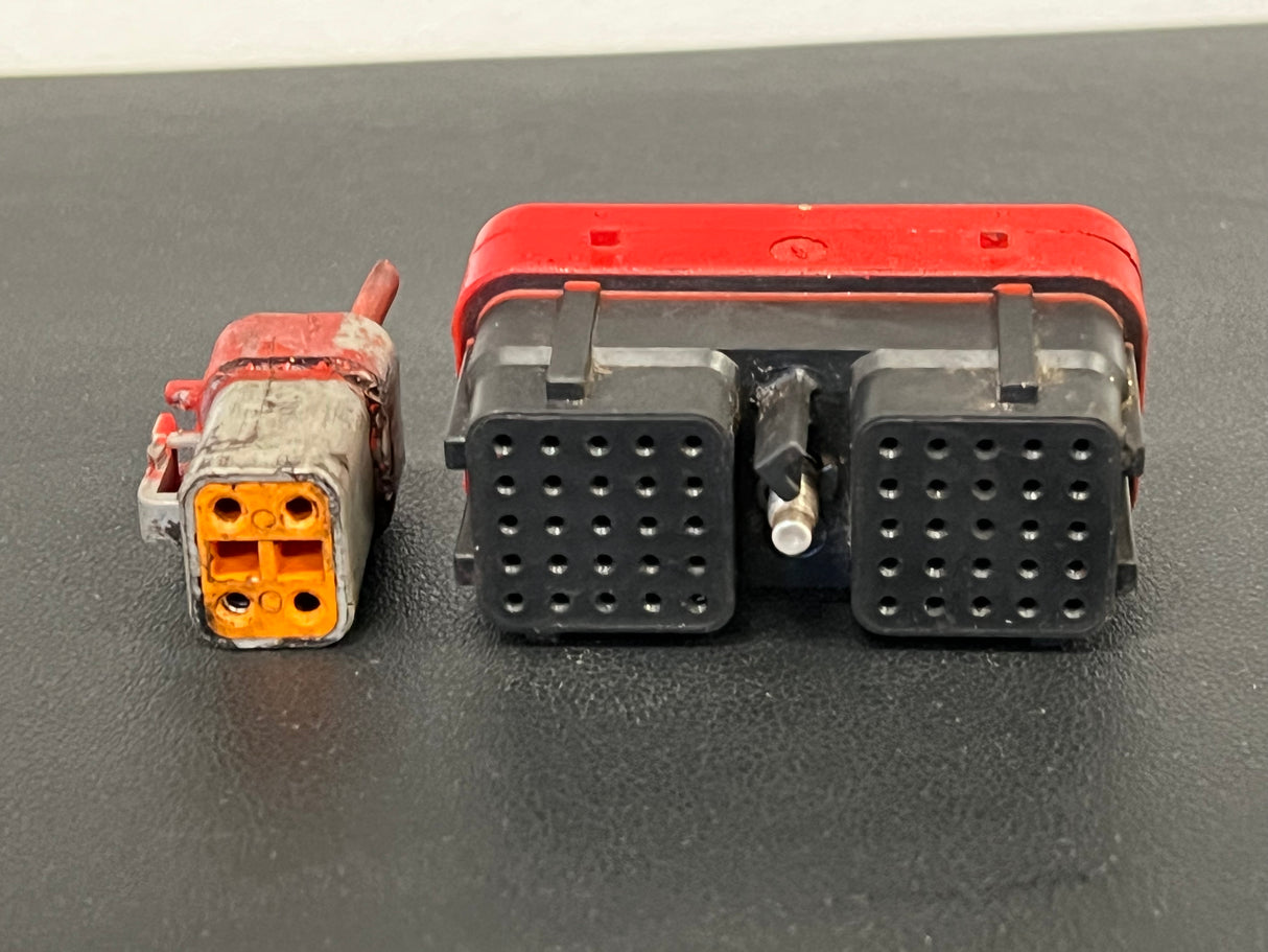 Cummins ISC / ISL ECM Connectors, 50 Pins Plug and Power Wire Harness Plug