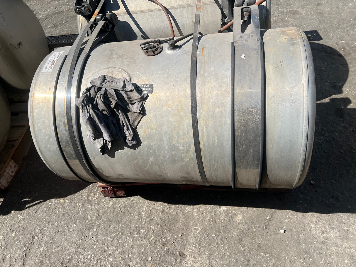Freightliner Cascadia 113 Driver's Side 80Gallon Fuel Tank, 40"L x 24" Diameter