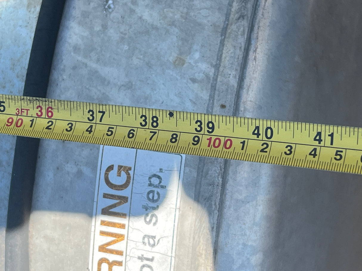 Freightliner Cascadia 113 Driver's Side 80Gallon Fuel Tank, 40"L x 24" Diameter