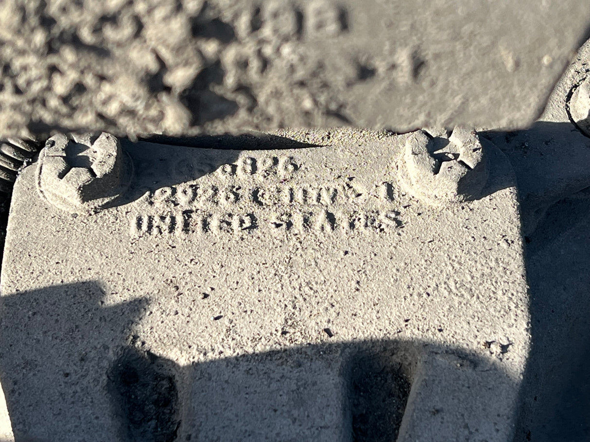 Mack CRD151 CUT OFF, CAMELBACK SUSPENSION, HUB PILOT, AIR LOCK POWER DIVIDER