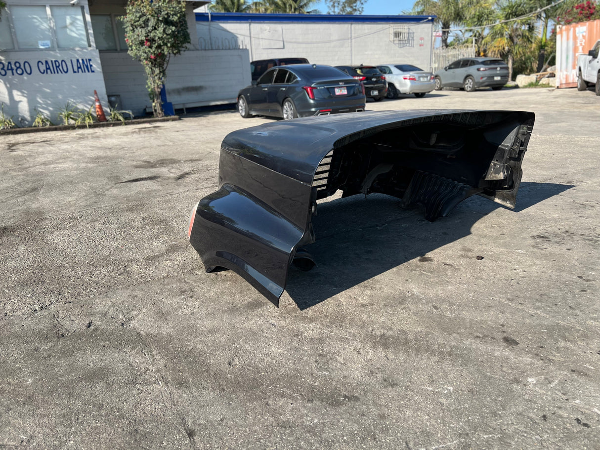 2013 Freightliner Cascadia 125 Hood